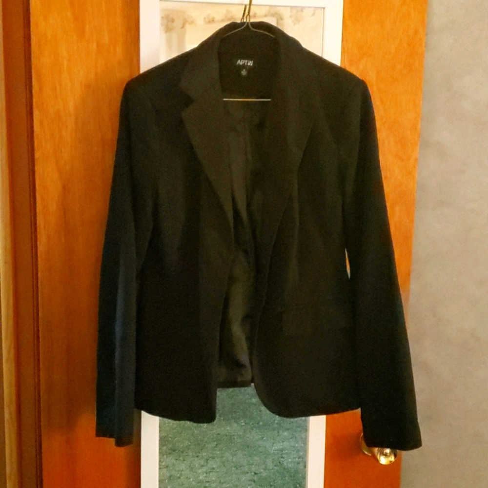 Apt. 9 women's black Blazer suit Jacket /coat